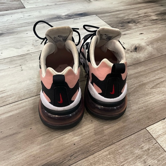 Nike Air Max 270 React - Picture 3 of 6